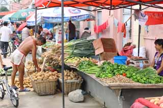 Foto, materiell, befreit, Landschaft, Bild, hat Foto auf Lager,Ein tiefer roter Gewinnmarkt, Markt, Straenstall, Einkufe, Leben