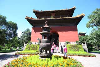 fotografia, materiale, libero il panorama, dipinga, fotografia di scorta,Una pergola di monumento di XumiFushouTemple, Una lampada di incenso, Io sono dipinto in rosso, letto floreale, monumento