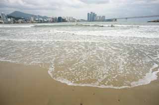 Foto, materiell, befreit, Landschaft, Bild, hat Foto auf Lager,Pusan Guangan-Dorf, Welle, sandiger Strand, Gebude, Das Meer