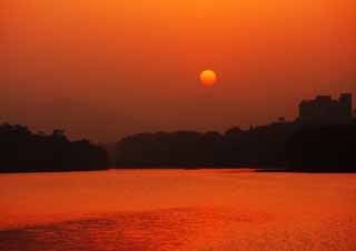 foto,tela,gratis,paisaje,fotografa,idea,Anochecer del lago de Xi - hu, , El sol, Sol poniente, La superficie del agua
