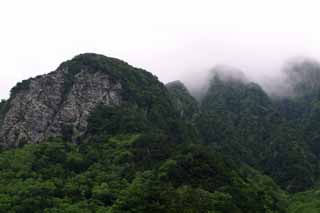 photo,material,free,landscape,picture,stock photo,Creative Commons,Mountains wearing mist, fog, mist, cloud, mountain