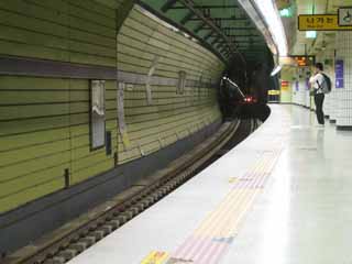 Foto, materieel, vrij, landschap, schilderstuk, bevoorraden foto,Een metro, Spoorweg, Metro, Platform, Tunnel