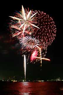 Foto, materiell, befreit, Landschaft, Bild, hat Foto auf Lager,Tokyo Bucht groartiges Feuerwerk, Feuerwerk, Nacht, Abschuss, Ein-Fufeuerwerkball