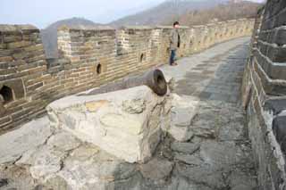 photo,material,free,landscape,picture,stock photo,Creative Commons,Mu Tian Yu Great Wall, castle wall, lookout in a castle, The Hsiung-Nu, cannon