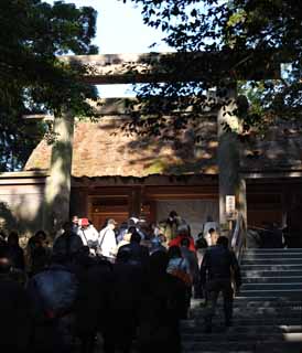 Foto, materiell, befreit, Landschaft, Bild, hat Foto auf Lager,Ise Grand Shrine (Naiku) plus Schrein, Ise gibt auf, Ise, Groartiger Schrein bei Ise, torii