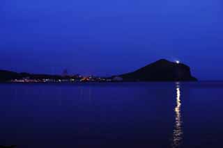 Foto, materiell, befreit, Landschaft, Bild, hat Foto auf Lager,Morgenleuchthaus, Wasseroberflche, Berg, Himmel, Wolke