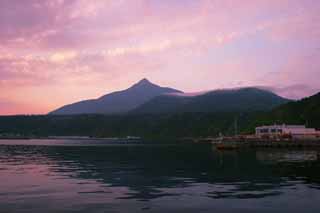 photo, la matire, libre, amnage, dcrivez, photo de la rserve,Mt. Rishiri-fuji dans le lever du soleil luisent, surface d'eau, montagne, ciel, Oshidomari qui pche le port