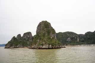 photo,material,free,landscape,picture,stock photo,Creative Commons,Halong Bay Daugo Island, , , , 