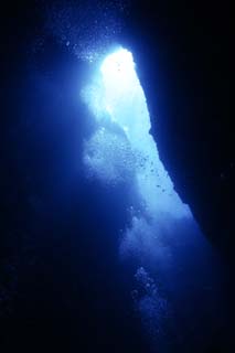 photo, la matire, libre, amnage, dcrivez, photo de la rserve,Allez dans une caverne sous-marine, caverne, bulle, Bleu, Dans la mer