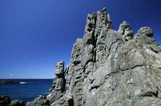 photo,material,free,landscape,picture,stock photo,Creative Commons,An isolated monument, cliff, The shore, rock, monument