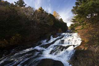 Foto, materieel, vrij, landschap, schilderstuk, bevoorraden foto,Een herfst snelle vloeiende kreek, Waterval, Loop, Water, Rivier