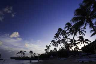 foto,tela,gratis,paisaje,fotografa,idea,Es una playa de noche, Playa arenosa, Anochecer, Lasi, Cielo azul