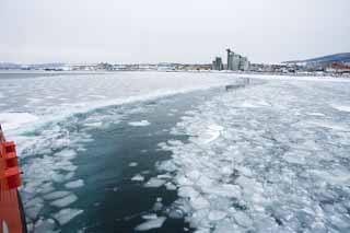 photo,material,free,landscape,picture,stock photo,Creative Commons,Crush drift ice, Drift ice, Ice, port, ship