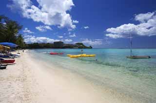 fotografia, materiale, libero il panorama, dipinga, fotografia di scorta,Una spiaggia di Golfo di Tumon, spiaggia sabbiosa, Acqua di mare, ombrello da spiaggia, kayak