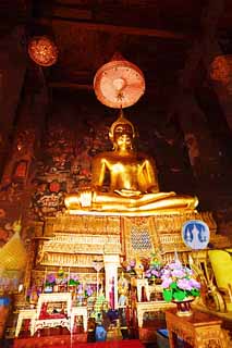 illustration,material,free,landscape,picture,painting,color pencil,crayon,drawing,A great statue of Buddha of Wat Suthat, temple, Buddhist image, corridor, Gold