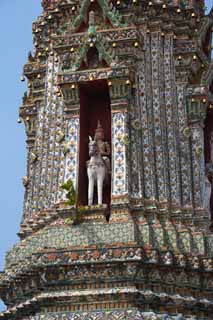 photo,material,free,landscape,picture,stock photo,Creative Commons,An image of Temple of Dawn, temple, Buddhist image, tile, Bangkok