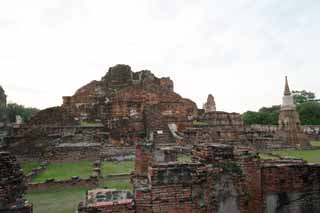 photo,material,free,landscape,picture,stock photo,Creative Commons,Wat Phra Mahathat, World's cultural heritage, Buddhism, Buddhist image, Ayutthaya remains