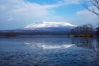 photo,material,free,landscape,picture,stock photo,Creative Commons,Onumakoen winter scene, , lake, Lake Onuma, blue sky