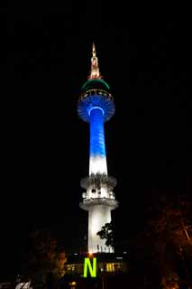 photo,material,free,landscape,picture,stock photo,Creative Commons,N Seoul tower, An electric wave tower, N Seoul tower, night view, Blue