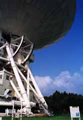 photo,material,free,landscape,picture,stock photo,Creative Commons,Gigantic telescope in summer, sky, antenna, , 