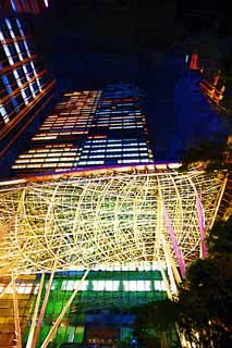 illust,tela,gratis,paisaje,fotografa,idea,pintura,Lpiz de color,dibujo,La noche del centro de la ciudad de Tokio, En el centro, Edificio alto, Vidrio, Un edificio de oficinas