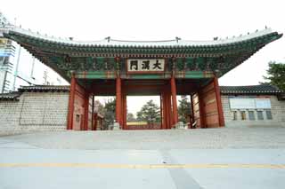 photo,material,free,landscape,picture,stock photo,Creative Commons,The virtue Kotobuki shrine size Han gate, palace building, I am painted in red, sloppy image, Tradition architecture