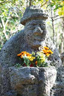 photo,material,free,landscape,picture,stock photo,Creative Commons,Torr Hull van, symbol, travelers' guardian deity, stone statue, An ornament