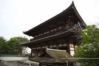 Foto, materiell, befreit, Landschaft, Bild, hat Foto auf Lager,Der Ninna-ji Temple Nio Htergottheitstor, Deva-Tor, Fall bemuttert Aussehen von einem Haus, Japanischer architektonischer Stil, berhmter Tempel mit einer ehrwrdigen Geschichte