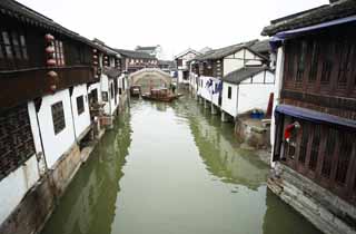 Foto, materieel, vrij, landschap, schilderstuk, bevoorraden foto,Zhujiajiao kanaal, Vaarwater, De oppervlakte van het water, Overhandig-arbeidde vissersboot schip, Toeristisch