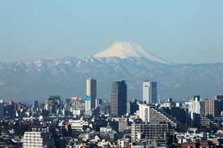 photo,material,free,landscape,picture,stock photo,Creative Commons,Mt. Fuji background, Building group, Mt. Fuji, Tanzawa, The snow