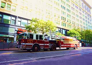 illustration,material,free,landscape,picture,painting,color pencil,crayon,drawing,A ladder car, fire engine, , ladder car, fire