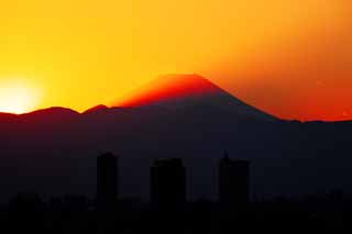 photo,material,free,landscape,picture,stock photo,Creative Commons,Mt. Fuji of the dusk, Mt. Fuji, building, light line, mountain