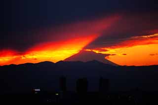 photo,material,free,landscape,picture,stock photo,Creative Commons,Mt. Fuji of the dusk, Mt. Fuji, building, light line, mountain