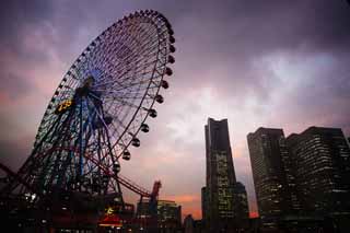 Foto, materiell, befreit, Landschaft, Bild, hat Foto auf Lager,Yokohama Minato Mirai 21, Orientierungspunktturm, Ferrisrad, Ein Vergngungspark, knftige modellhafte Stadt