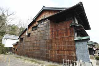 Foto, materieel, vrij, landschap, schilderstuk, bevoorraden foto,Een persoon van Meiji-mura Village Museum naar het oosten pijnboom huis, Gebouw van de Meiji, Latwerk deur, Noren, Jap-trant gebouw