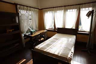 photo,material,free,landscape,picture,stock photo,Creative Commons,An Evangelical Church pro-on Meiji-mura Village Museum Seattle day, bed, Sunlight, An American house, curtain