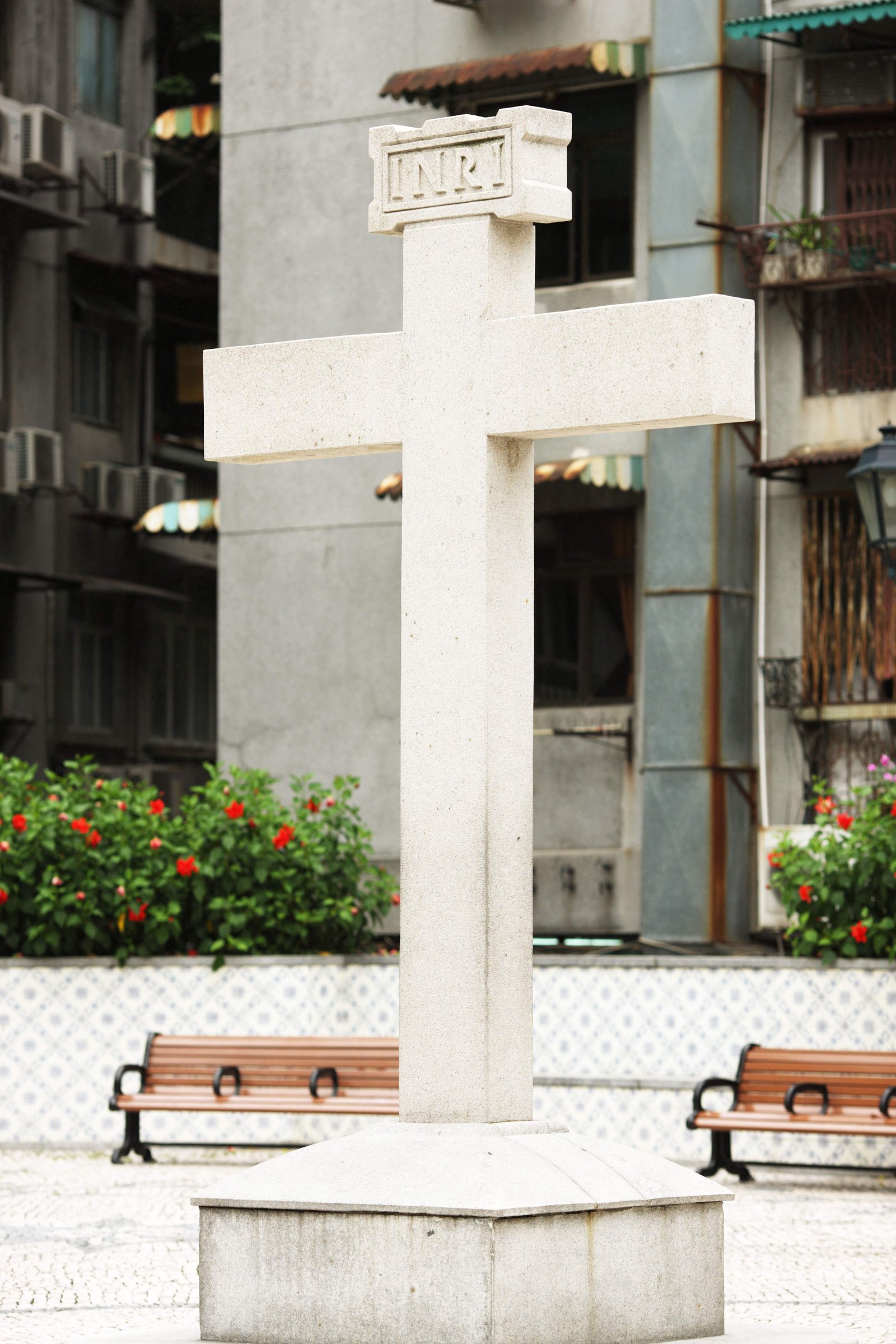 �ʐ^,�f��,����,�t���[,�t�H�g,�N���G�C�e�B�u�E�R�����Y,���i,�ǎ�,�\����, The Cathedral, �L���X�g��, , 