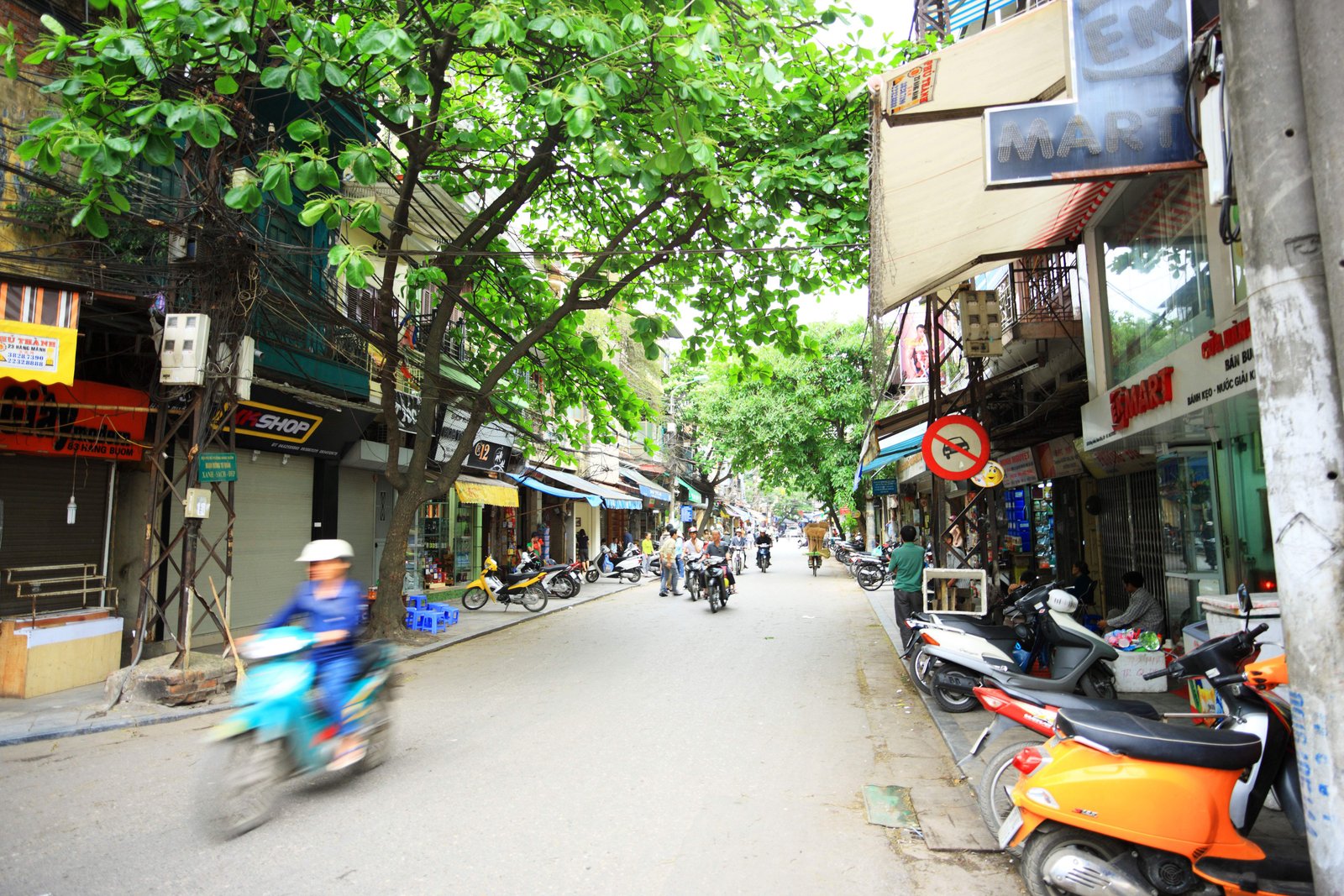 photo,material,free,landscape,picture,stock photo,Creative Commons,Hanoi's Old Quarter, , , , 