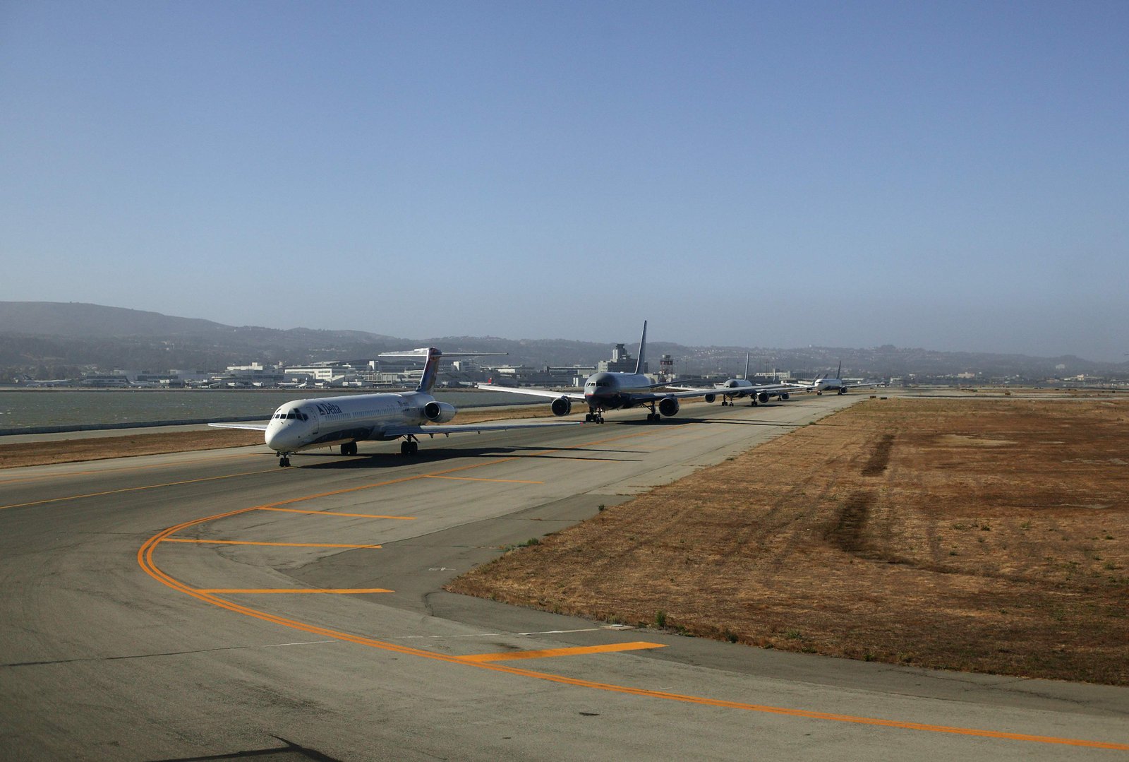 photo,material,free,landscape,picture,stock photo,Creative Commons,Take off waiting, airplane, airport, runway, takeoff