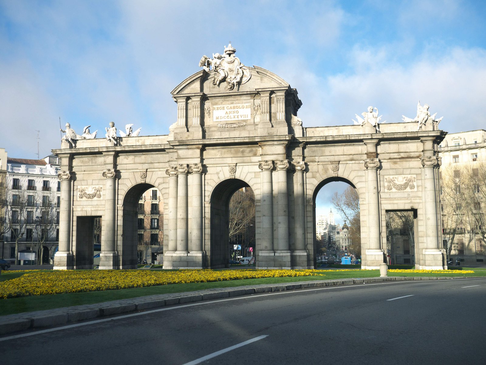 photo,material,free,landscape,picture,stock photo,Creative Commons,The Puerta De Alcala, , , ,