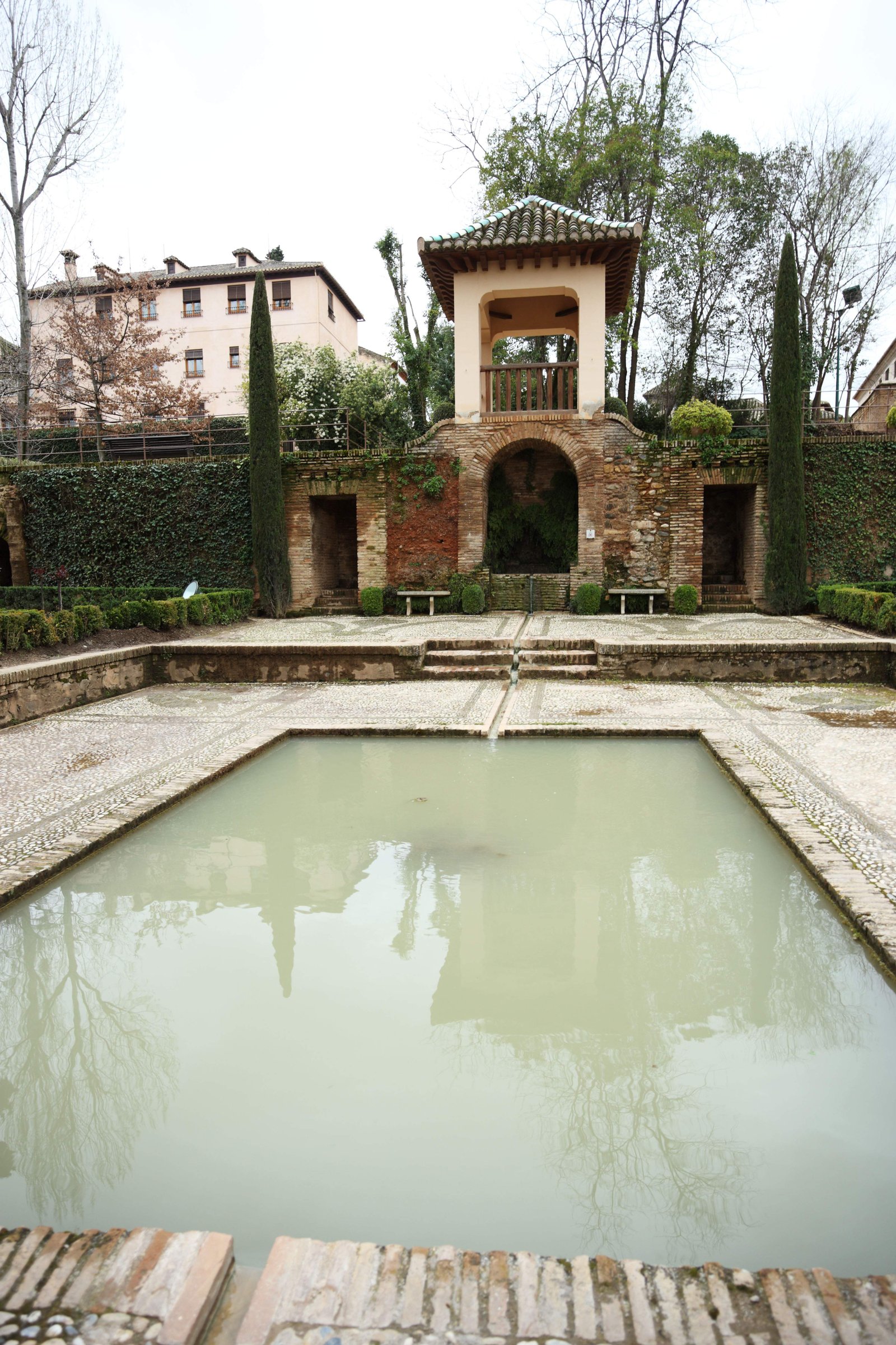 photo,material,free,landscape,picture,stock photo,Creative Commons,Alhambra Palace Pal Thai Garden, , , ,