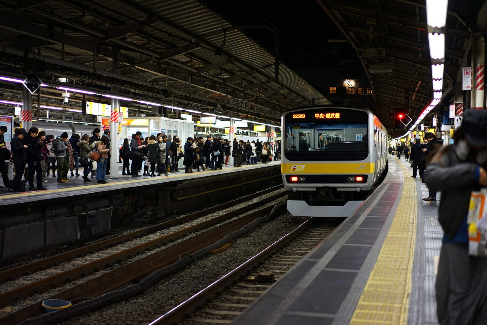 photo,material,free,landscape,picture,stock photo,Creative Commons,Central line, , , , 