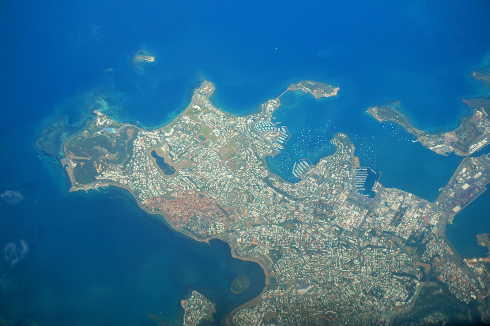 photo,material,free,landscape,picture,stock photo,Creative Commons,The city of Noumea, , , ,