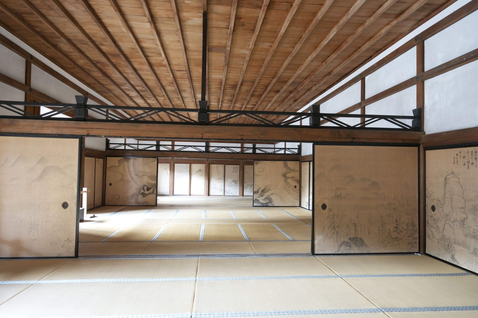 写真,素材,無料,フリー,フォト,クリエイティブ・コモンズ,風景,壁紙,龍安寺 室内, 世界遺産, 襖, 畳, 室町幕府