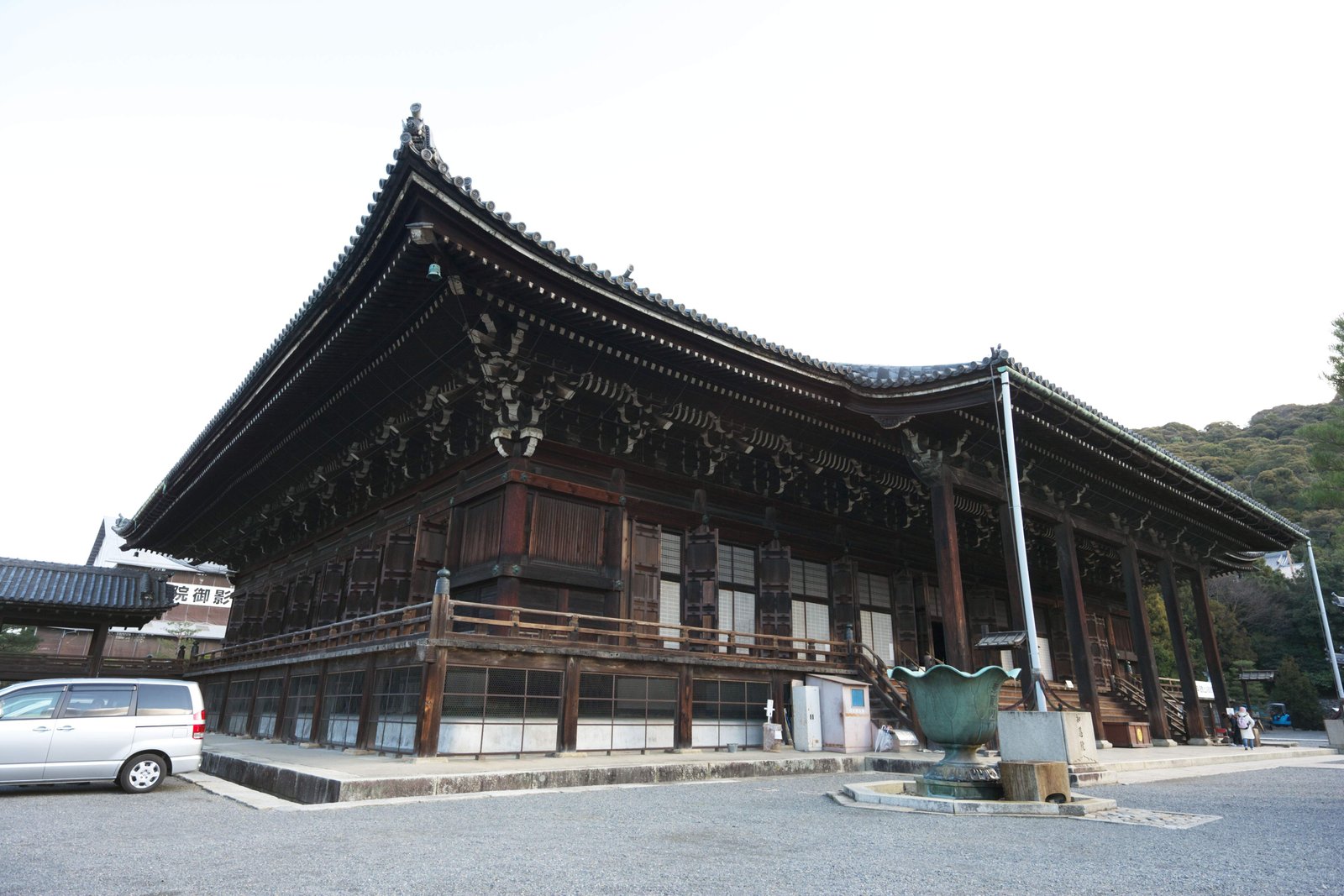 写真,素材,無料,フリー,フォト,クリエイティブ・コモンズ,風景,壁紙,知恩院 本堂, 仏教, 宗祖法然, 専修念仏, 禅寺