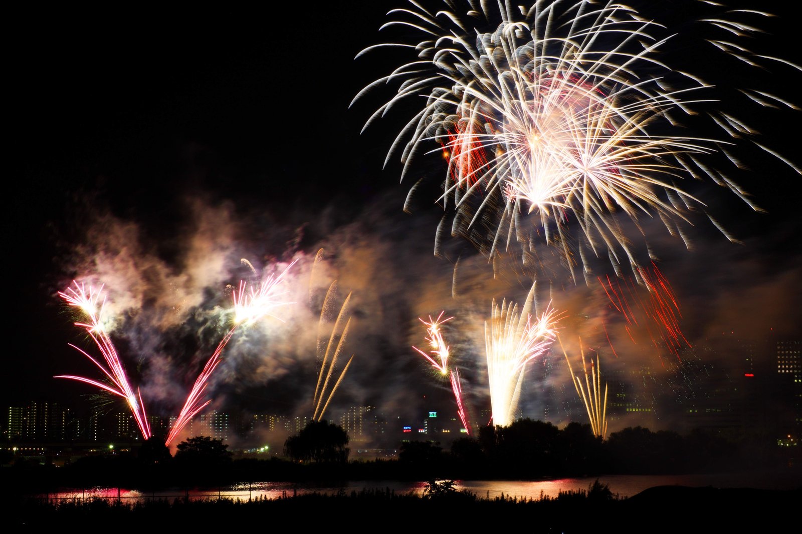 �ʐ^,�f��,����,�t���[,�t�H�g,�N���G�C�e�B�u�E�R�����Y,���i,�ǎ�,�ł��グ�ԉ�, �Ζ�, �X�^�[�}�C��, �ŏ�, �Ă̕�����