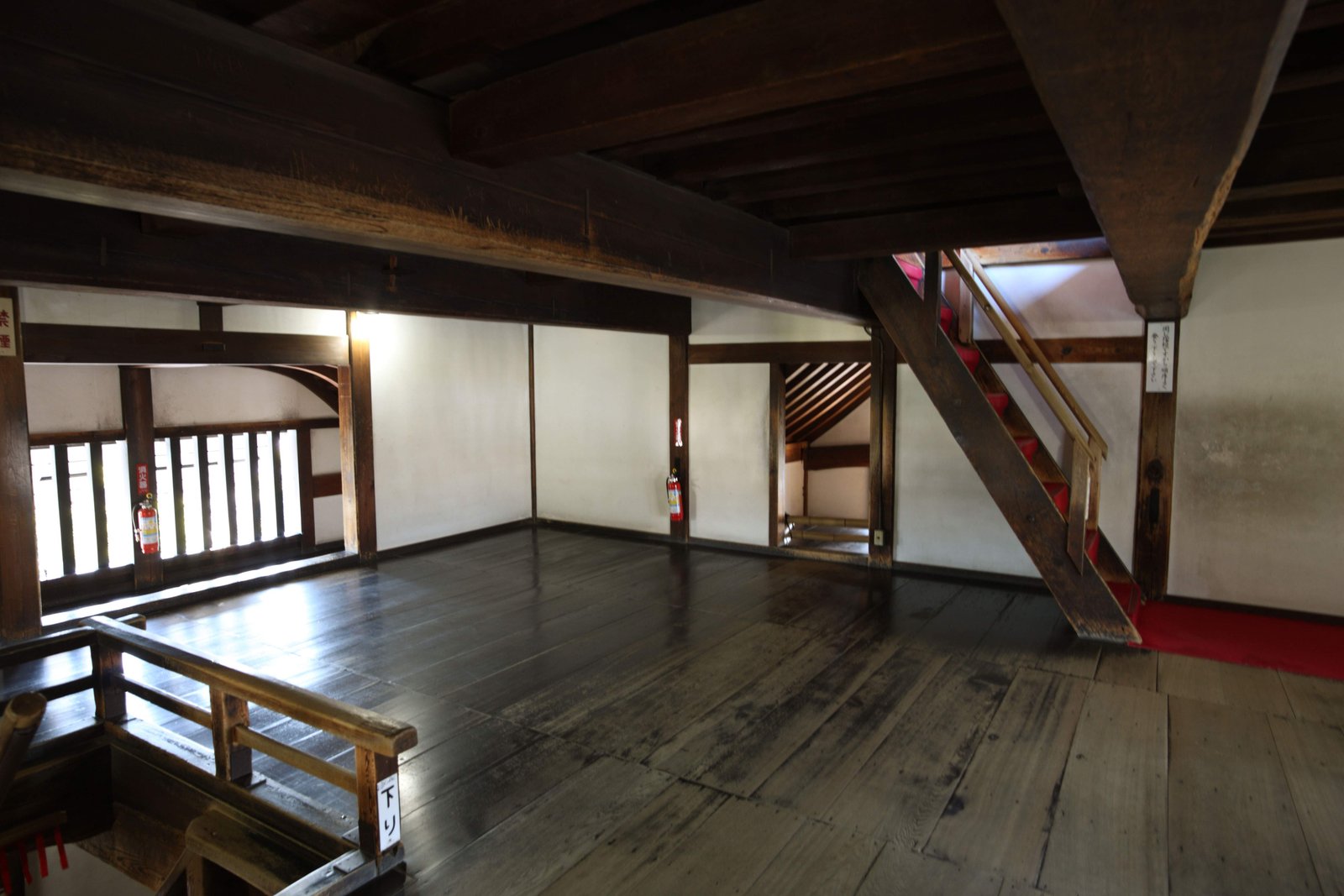photo,material,free,landscape,picture,stock photo,Creative Commons,The Inuyama-jo Castle castle tower, white Imperial castle, boarded place, castle,