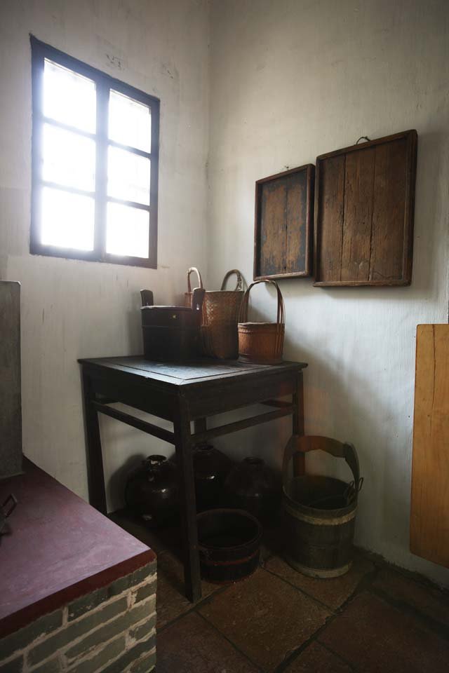 �ʐ^,�f��,����,�t���[,�t�H�g,�N���G�C�e�B�u�E�R�����Y,���i,�ǎ�,���͑��@���ΘO, ��, ����, [�Ύ�]�O, �m��