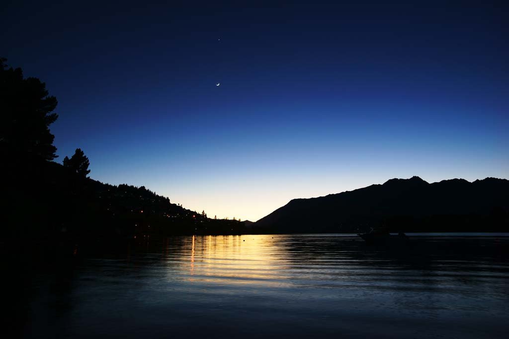 �ʐ^,�f��,����,�t���[,�t�H�g,�N���G�C�e�B�u�E�R�����Y,���i,�ǎ�,�N�C�[���Y�^�E��, , , , 