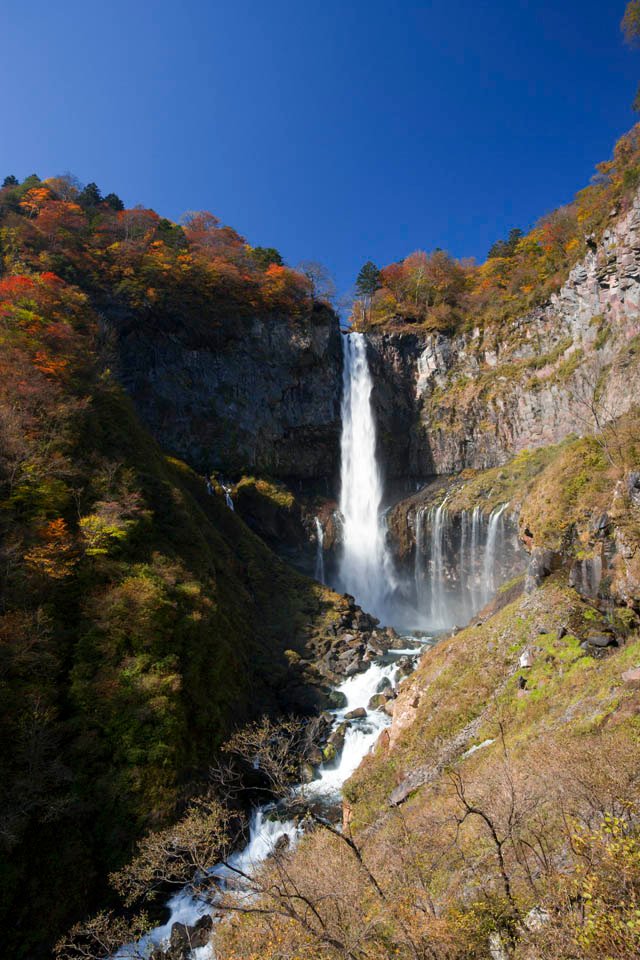 photo,material,free,landscape,picture,stock photo,Creative Commons,The sunlight Kegon Falls, waterfall, Maple, blue sky, Bave rock
